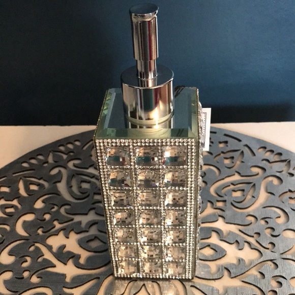Bella Lux Bath Bella Lux Mirrored Soap Dispenser With Crystals